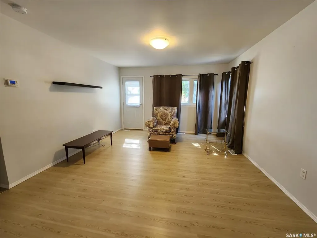 805 Pacific Street Grenfell SK S0G 2B0