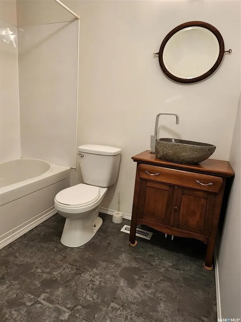 805 Pacific Street Grenfell SK S0G 2B0