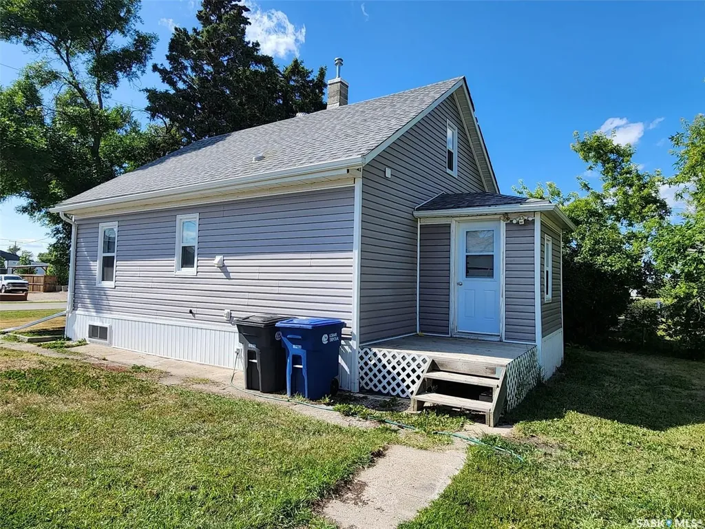 805 Pacific Street Grenfell SK S0G 2B0