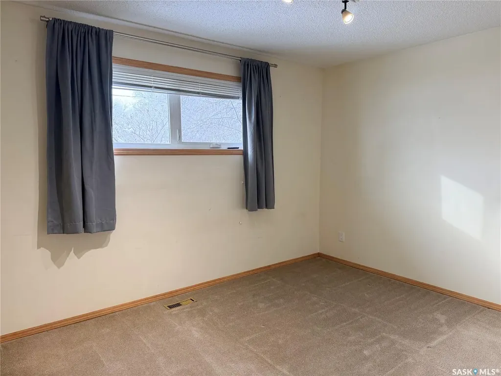 530 First Street Estevan SK S4A 0E8