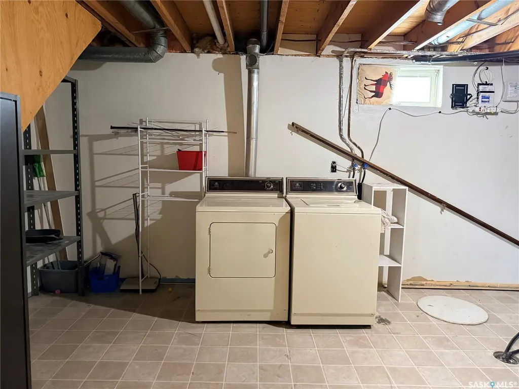 530 First Street Estevan SK S4A 0E8