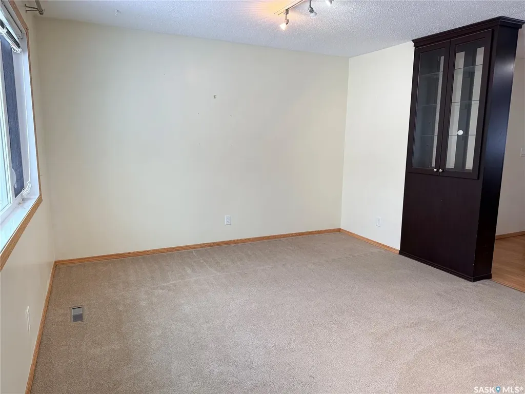 530 First Street Estevan SK S4A 0E8