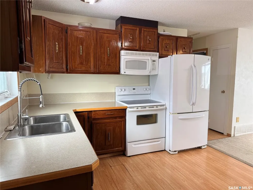 530 First Street Estevan SK S4A 0E8