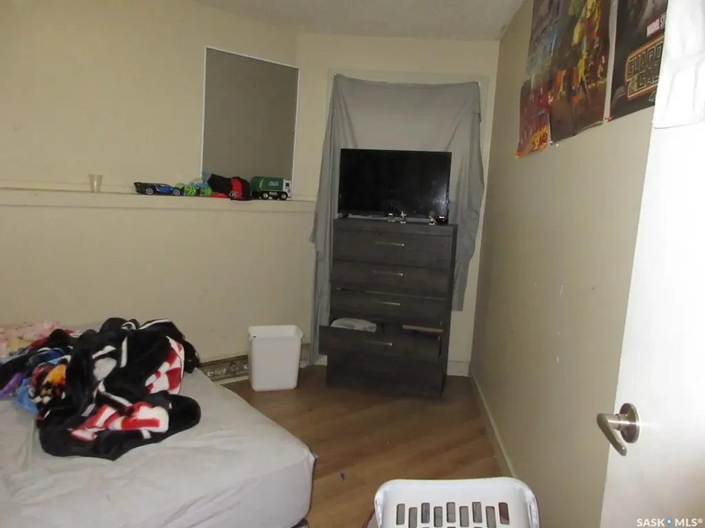 1817 Quebec Street Regina SK S4P 1J6
