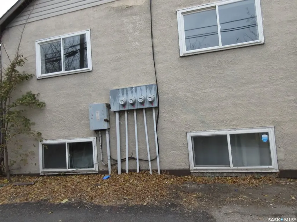 1817 Quebec Street Regina SK S4P 1J6