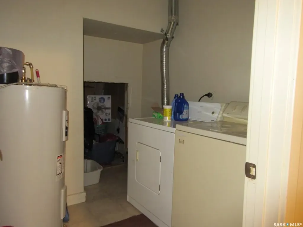 1817 Quebec Street Regina SK S4P 1J6