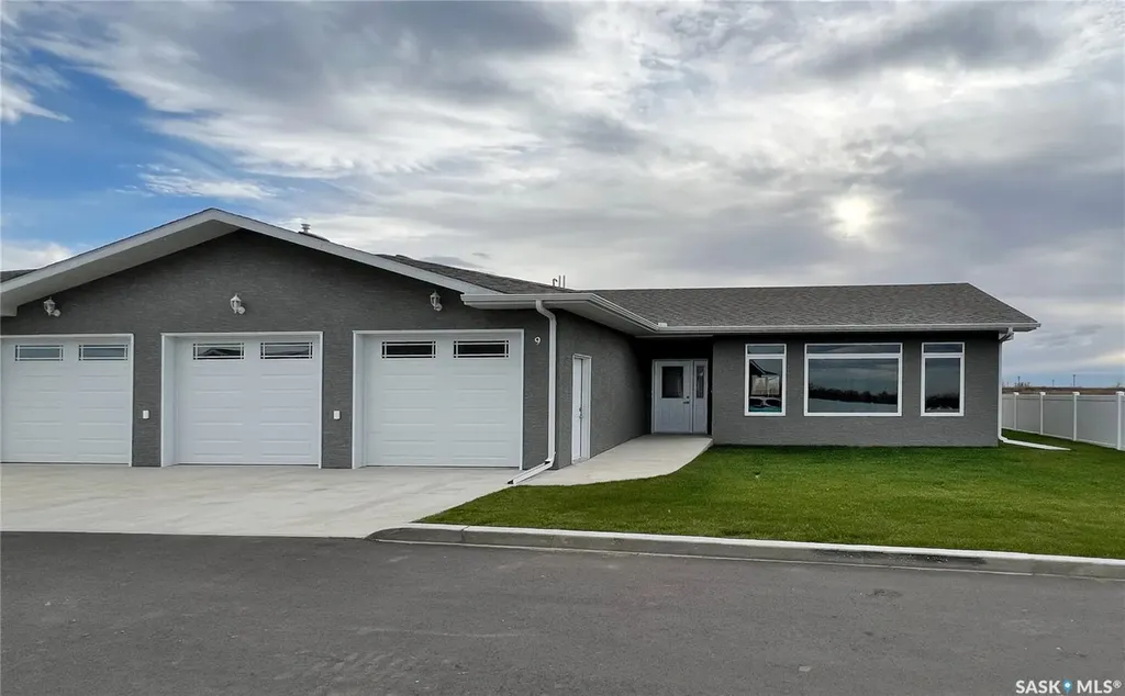 2330 Morsky Drive Estevan SK S4A 3A5
