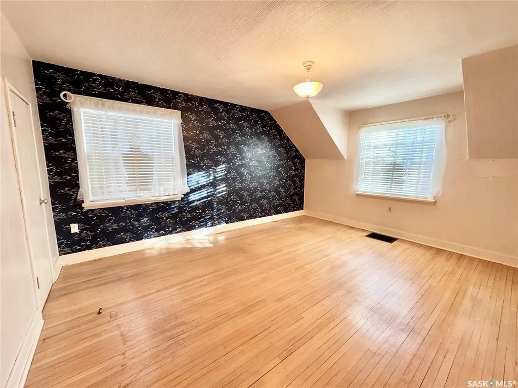 130 21st Street E Prince Albert SK S6V 1M1