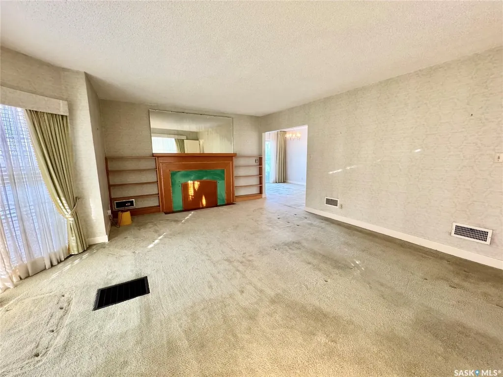 130 21st Street E Prince Albert SK S6V 1M1