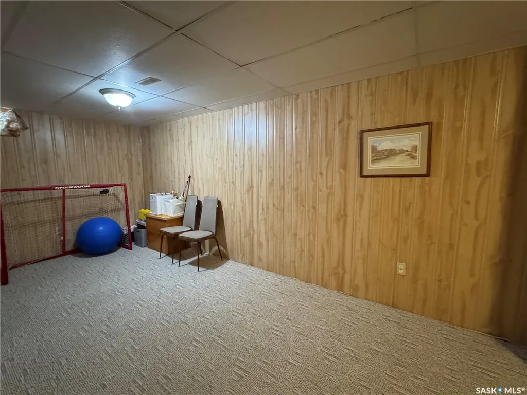 501 7th Avenue W Biggar SK S0K 0M0