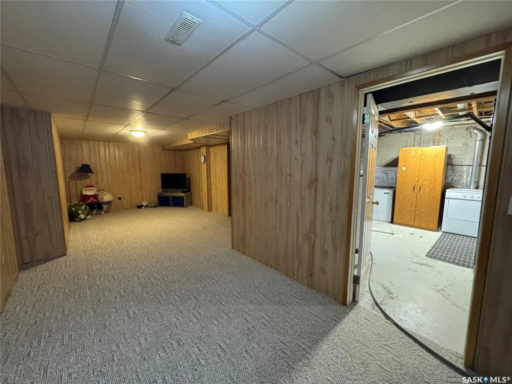 501 7th Avenue W Biggar SK S0K 0M0