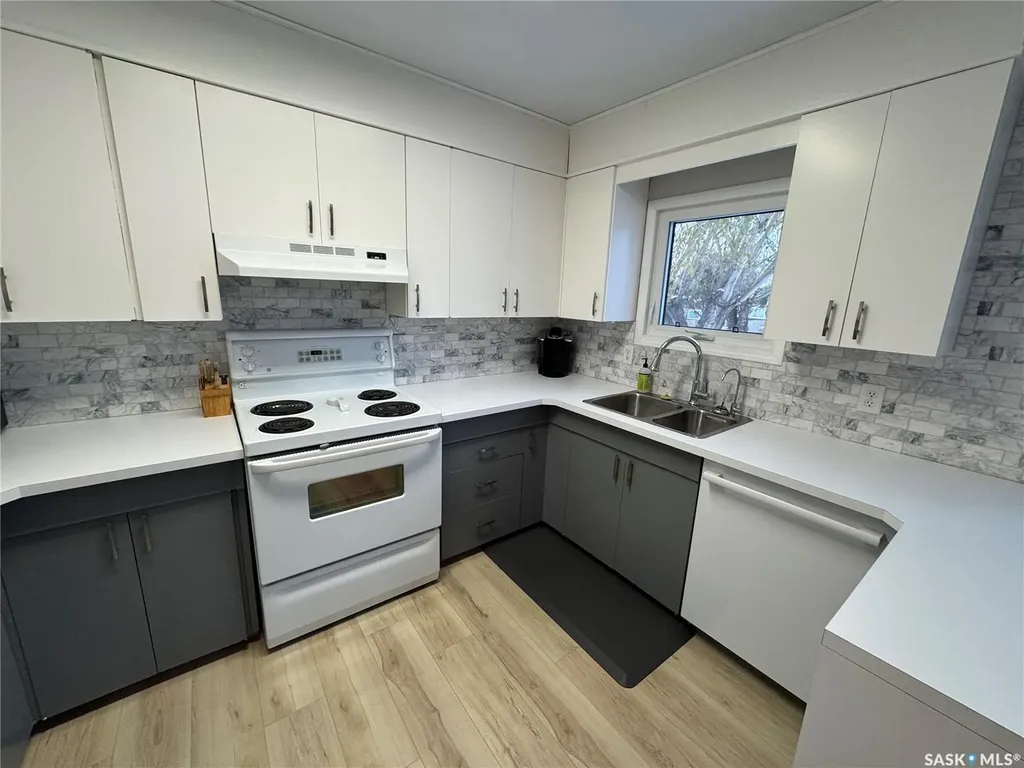 501 7th Avenue W Biggar SK S0K 0M0