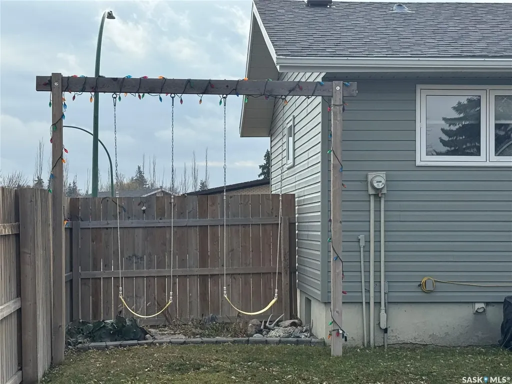 501 7th Avenue W Biggar SK S0K 0M0