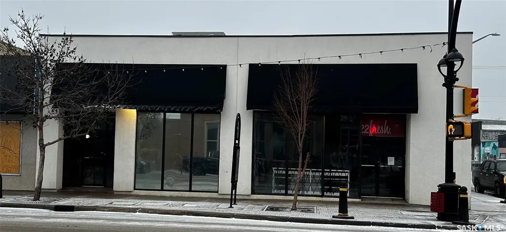 306 20th Street W Saskatoon SK S7M 1N3