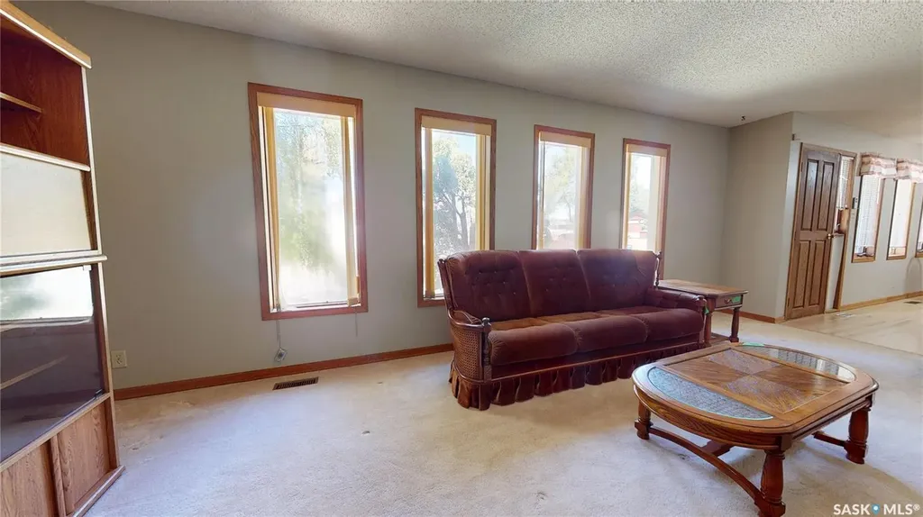 51 Harrigan Crescent Maple Creek SK S0N 1N0