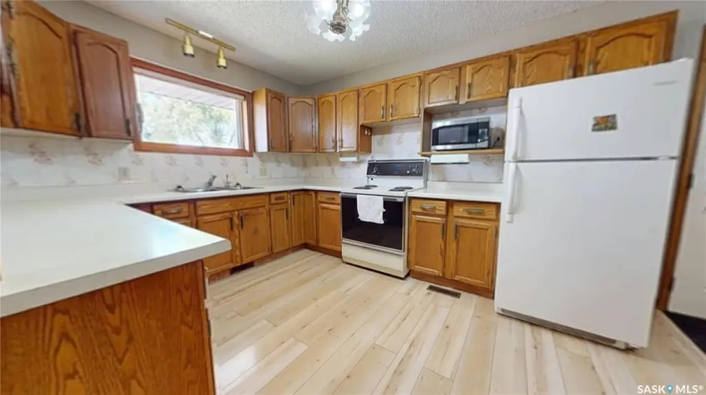 51 Harrigan Crescent Maple Creek SK S0N 1N0
