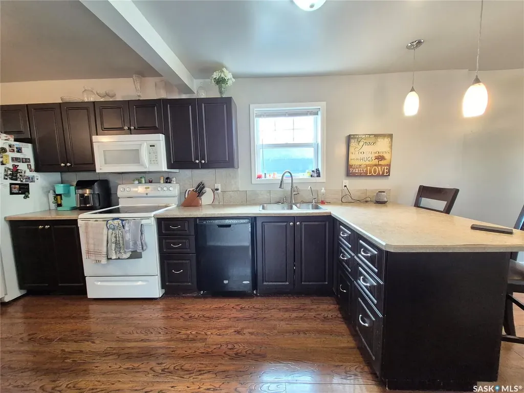 515 Beckwell Avenue Radville SK S0C 2G0