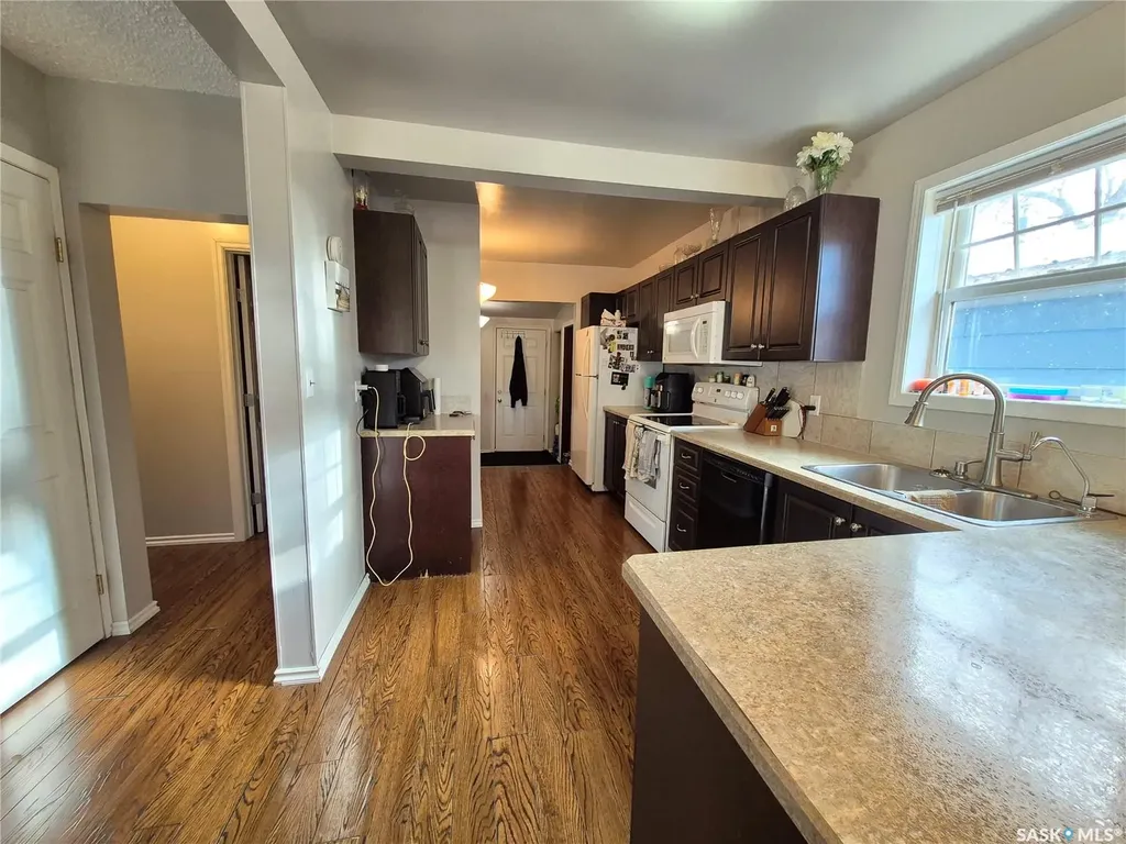 515 Beckwell Avenue Radville SK S0C 2G0