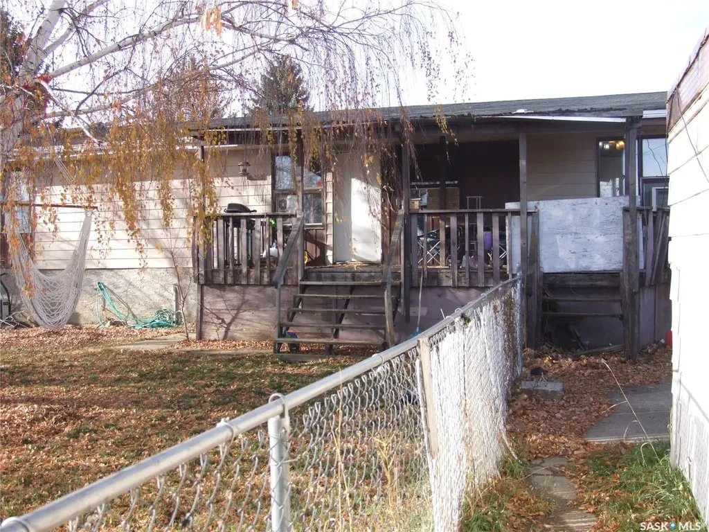 340 Eastview Street Burstall SK S0N 0H0