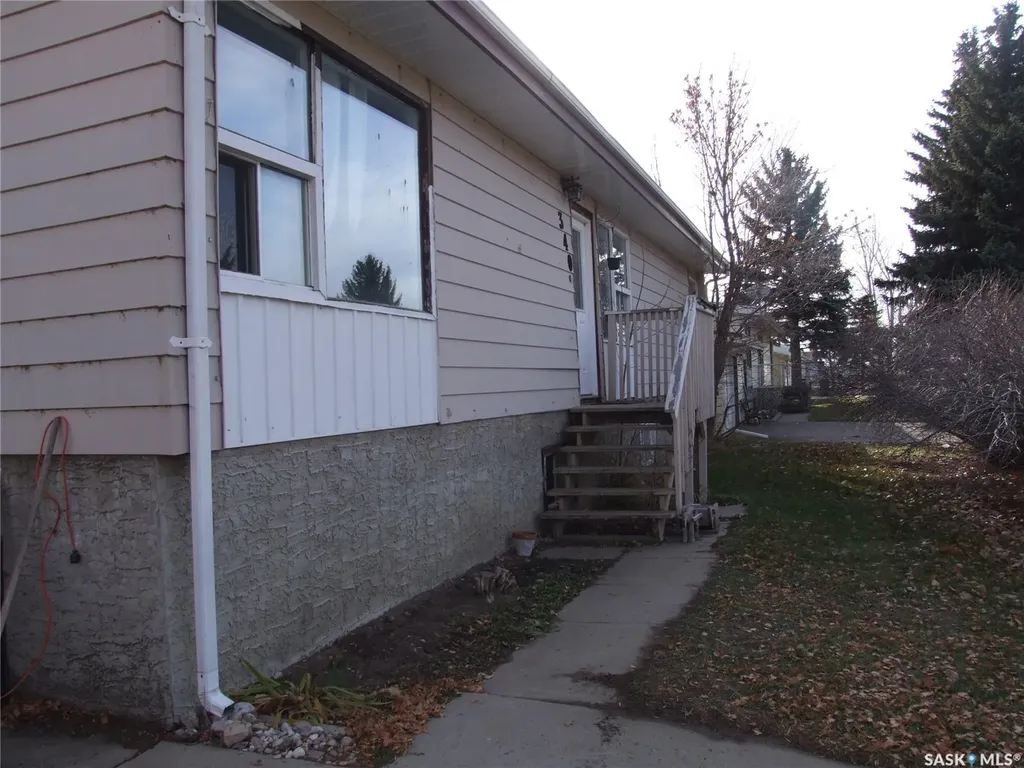 340 Eastview Street Burstall SK S0N 0H0