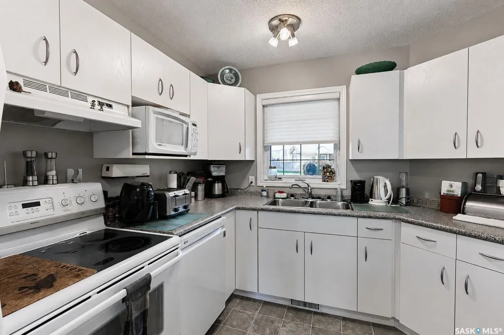28 Eagle View Way Elk Ridge SK S0J 0N0