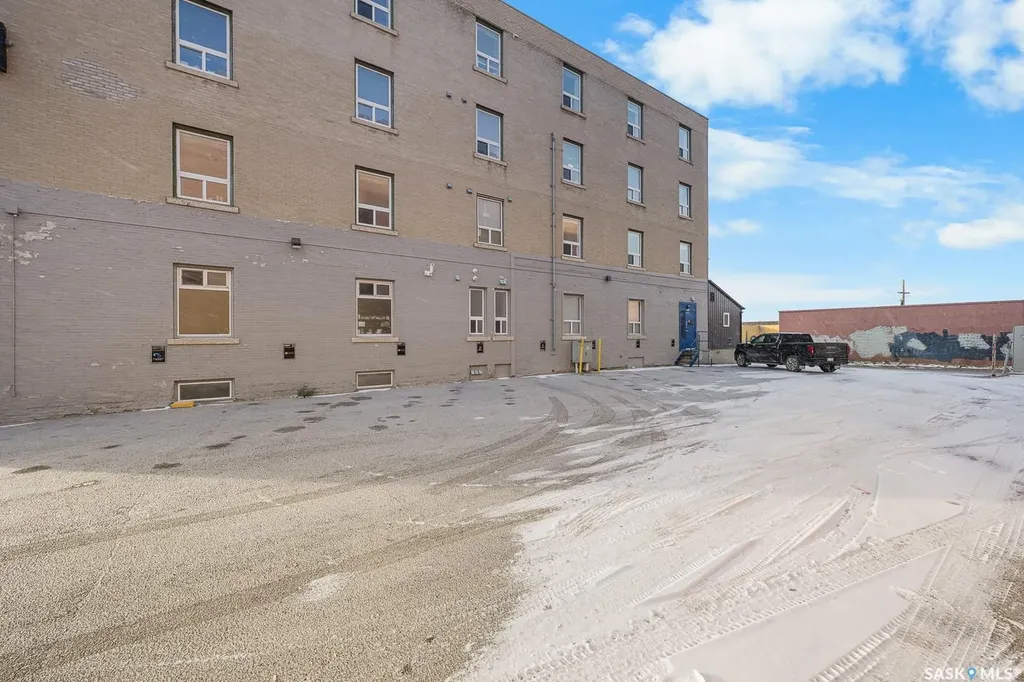 1118 Broad Street Regina SK S4R 1X8