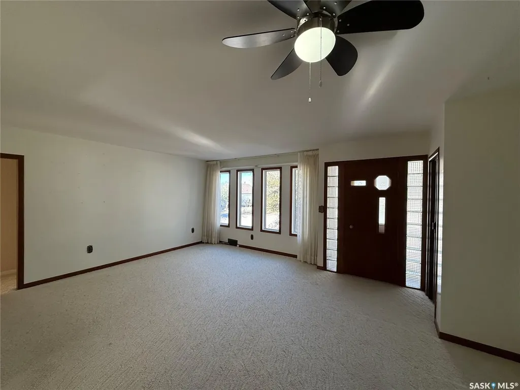 326 3rd Avenue SW Eston SK S0L 1A0