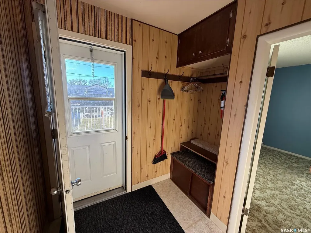 326 3rd Avenue SW Eston SK S0L 1A0