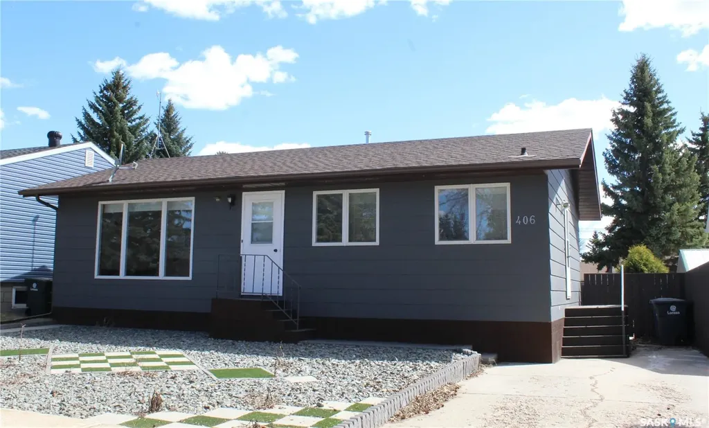 406 3rd Street E Wilkie SK S0K 4W0