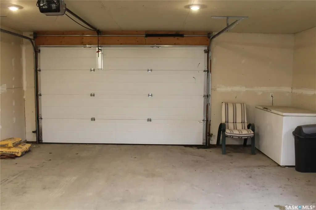 406 3rd Street E Wilkie SK S0K 4W0