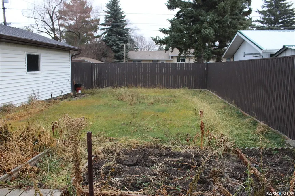 406 3rd Street E Wilkie SK S0K 4W0