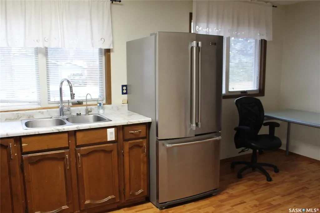 406 3rd Street E Wilkie SK S0K 4W0