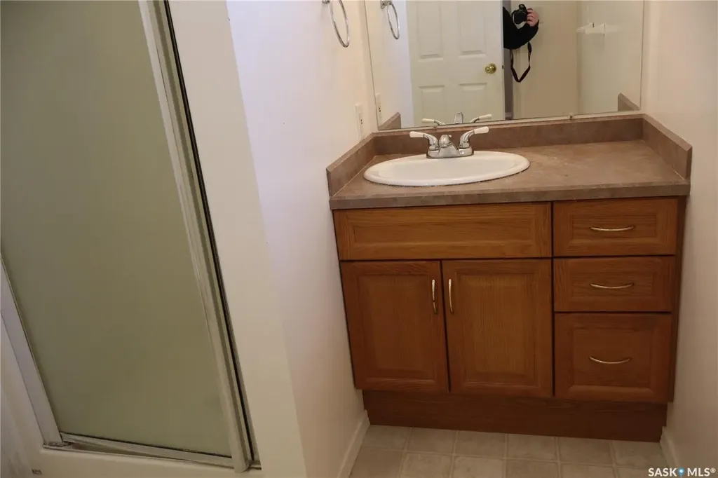 602 Centre Street Assiniboia SK S0H 0B0