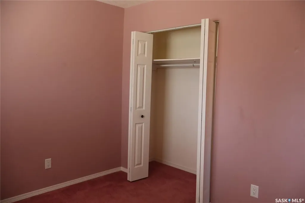 602 Centre Street Assiniboia SK S0H 0B0