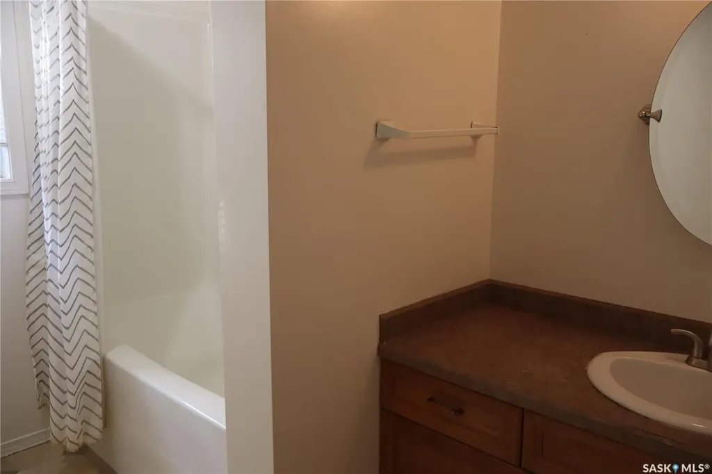 602 Centre Street Assiniboia SK S0H 0B0