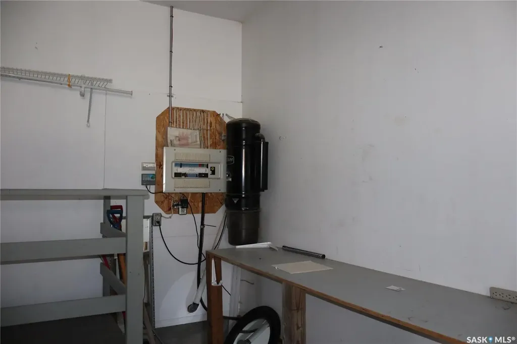 602 Centre Street Assiniboia SK S0H 0B0