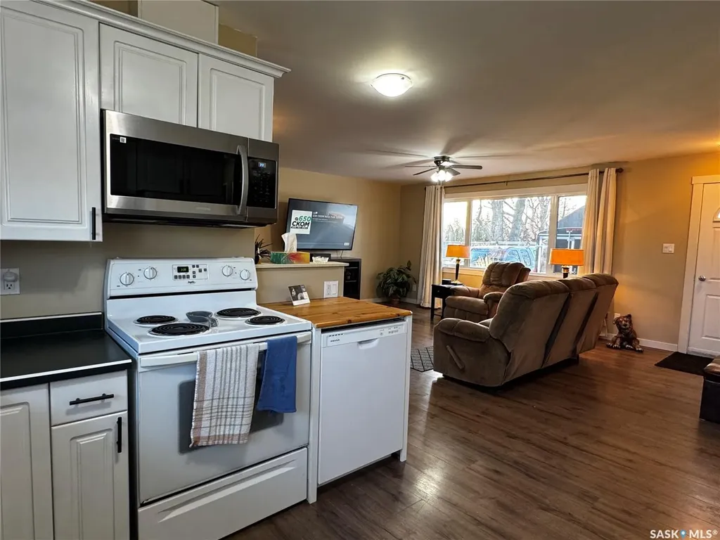 220 6th Street Humboldt SK S0K 2A0