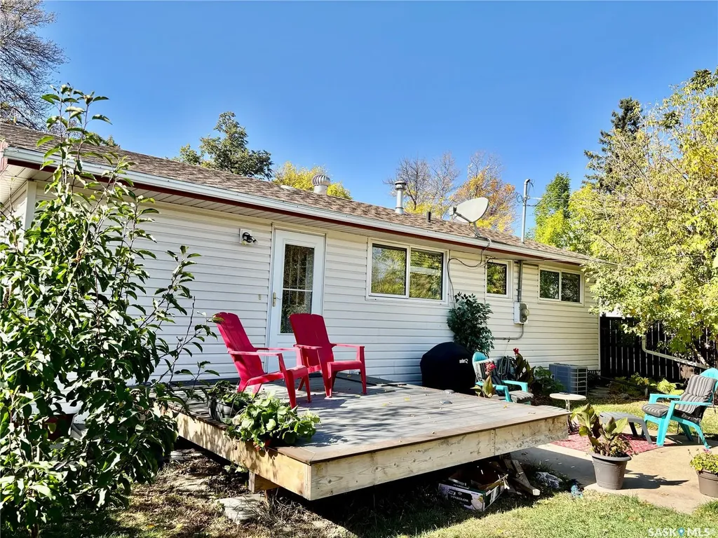 220 6th Street Humboldt SK S0K 2A0