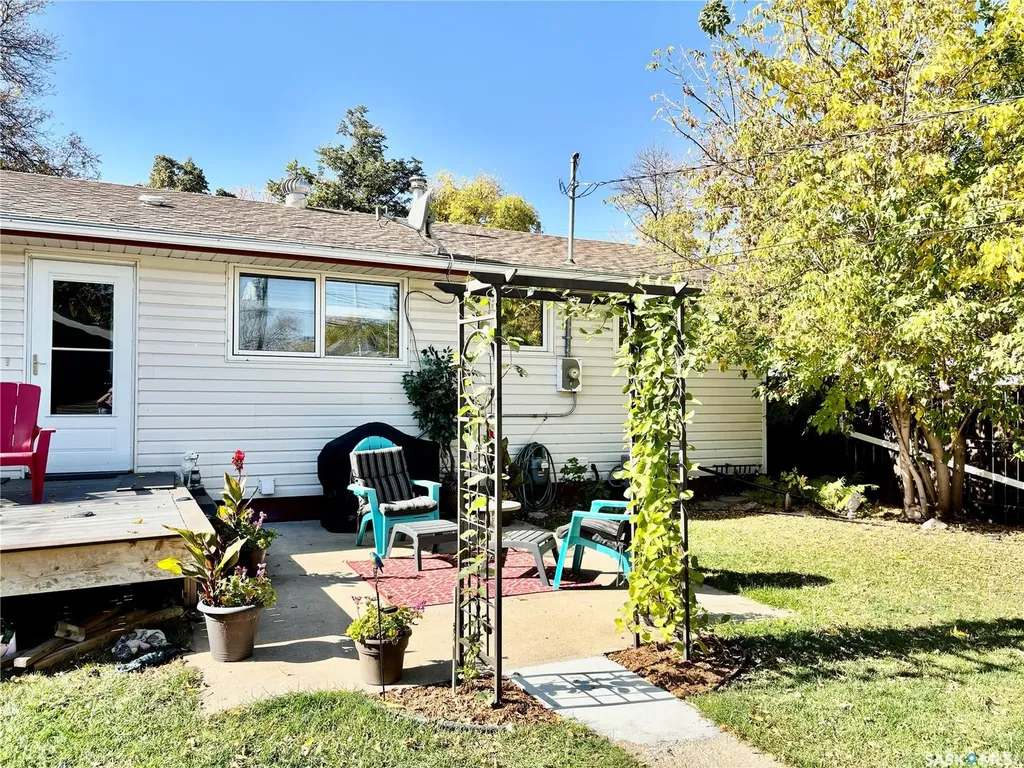 220 6th Street Humboldt SK S0K 2A0