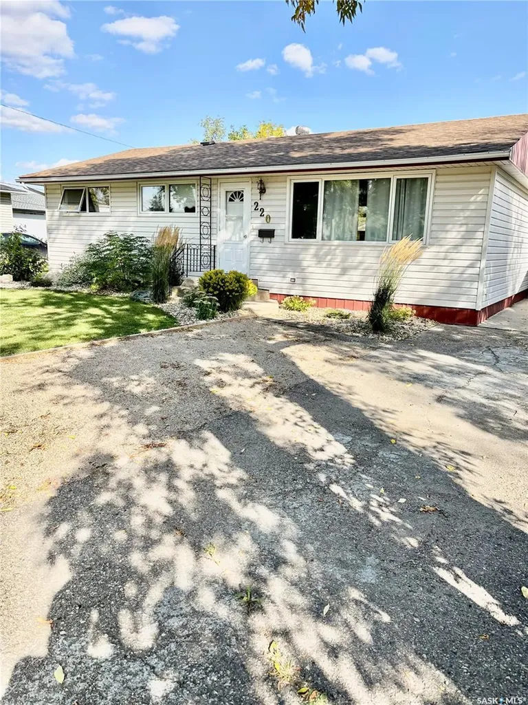 220 6th Street Humboldt SK S0K 2A0