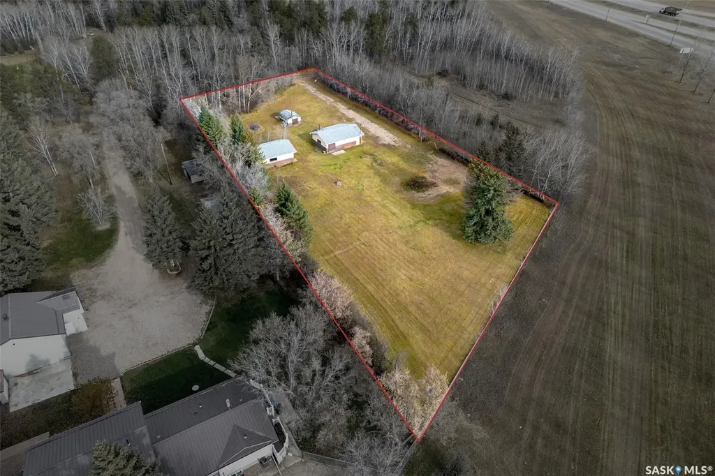 315 11th Street NW Prince Albert SK S6V 5R3