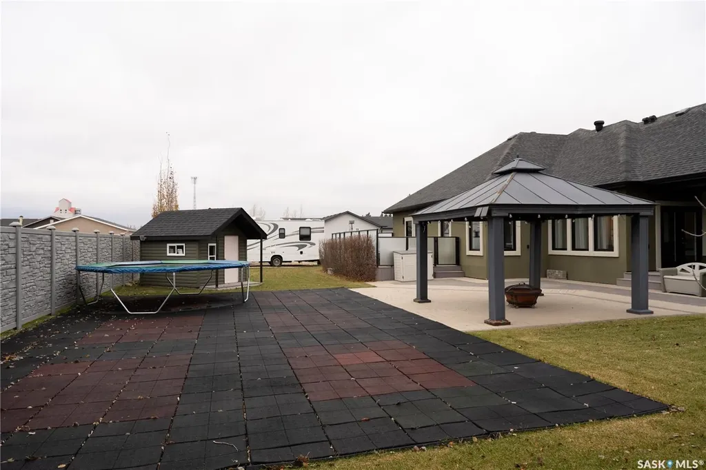 15 Broadway Street S Redvers SK S0C 2H0