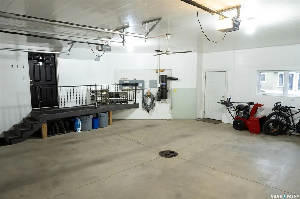 15 Broadway Street S Redvers SK S0C 2H0