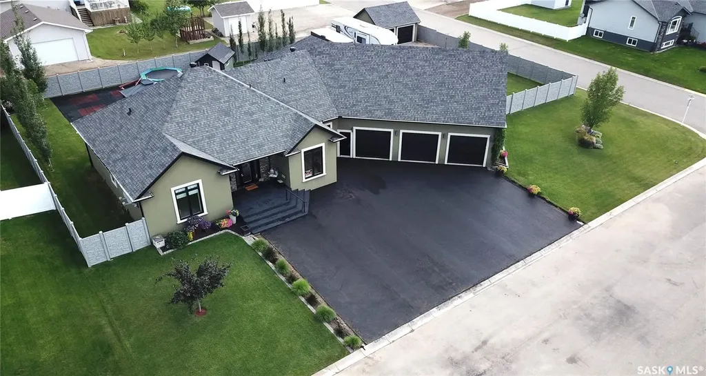 15 Broadway Street S Redvers SK S0C 2H0