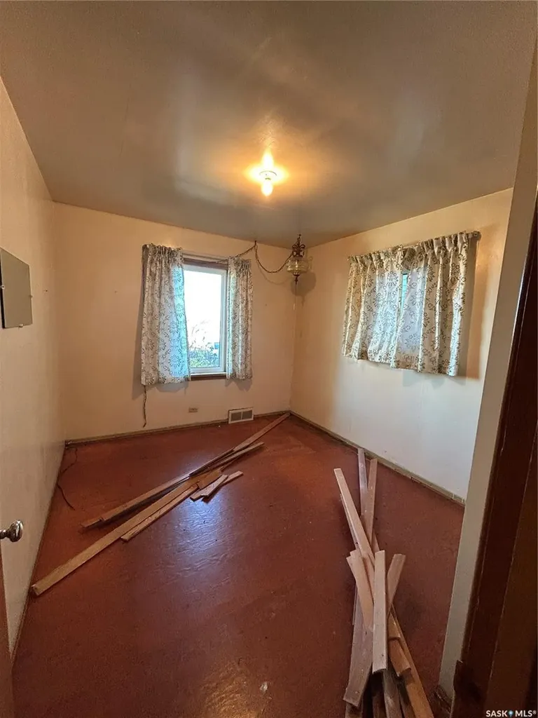 112 2nd Avenue W Kelvington SK S0A 1W0