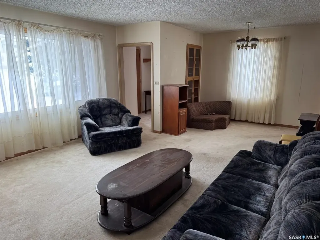 112 2nd Avenue W Kelvington SK S0A 1W0