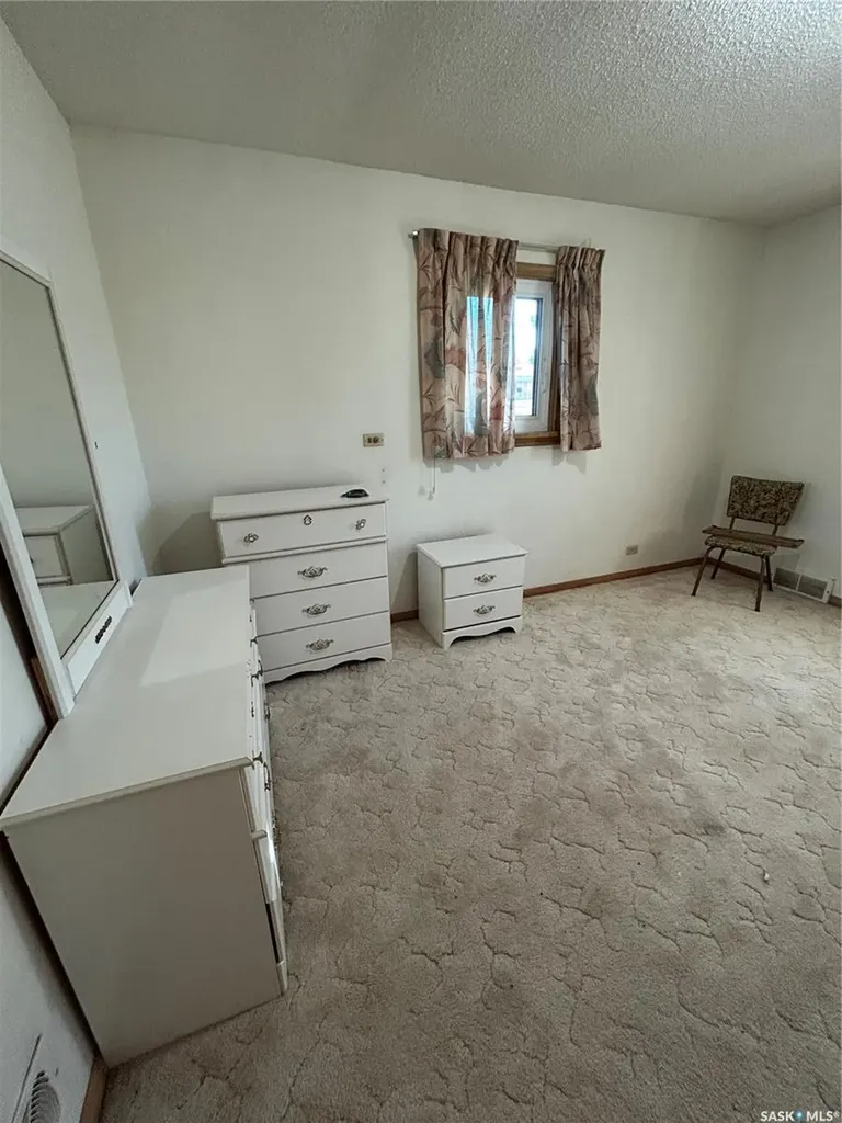 112 2nd Avenue W Kelvington SK S0A 1W0