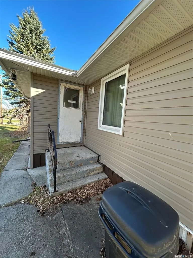 112 2nd Avenue W Kelvington SK S0A 1W0