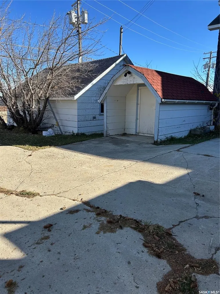 112 2nd Avenue W Kelvington SK S0A 1W0