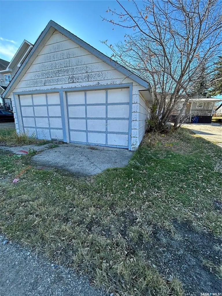 112 2nd Avenue W Kelvington SK S0A 1W0